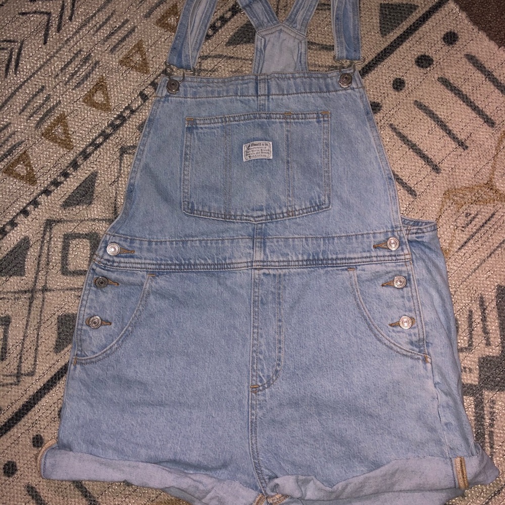 Levi’s overalls